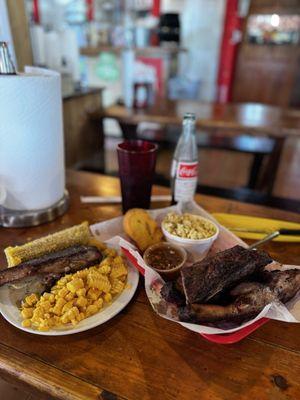 Regular spareribs, corn, coleslaw, and baked beans