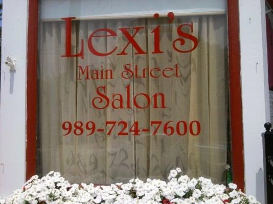 Lexi's Main Street Salon
