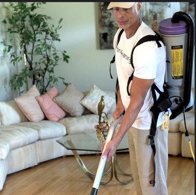 Aaron Cleaning