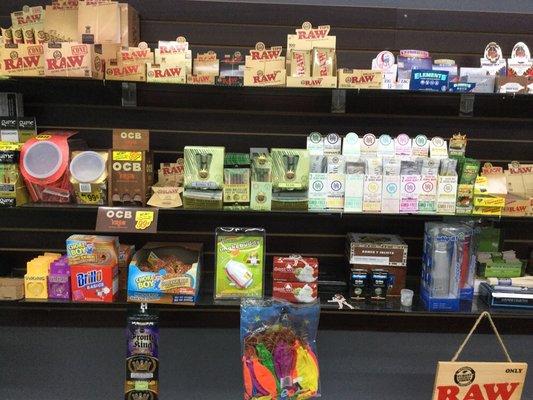 All kinds of Rolling Papers and hemp