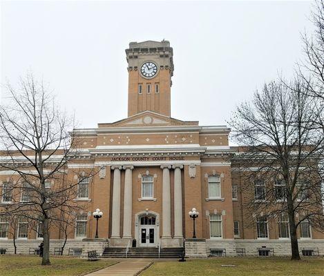 Memorial outside the Jackson County Courthouse