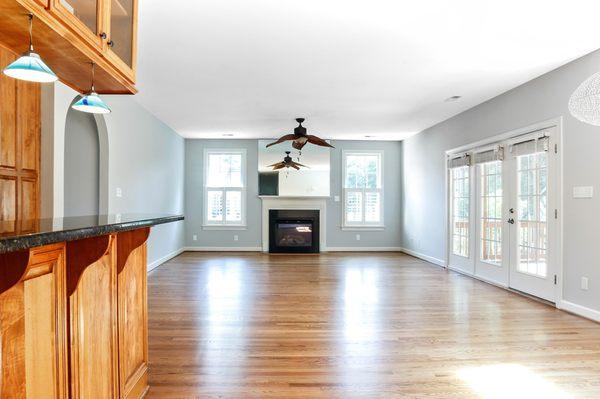 Maryann Stassinos - Rose & Womble Realty