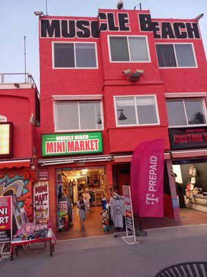 Muscle Beach Mini Mart