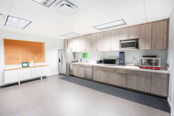 Top-Rated Mental Health and Addiction Treatment Center in Fort Lauderdale-Cafeteria