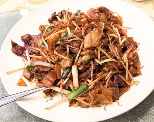 Beef Chow Fun $17