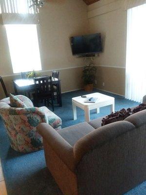 Thisis really s studio, I think all the units are the same.