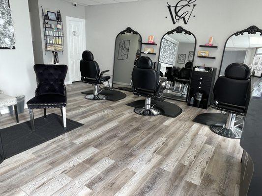 Essential Wax Center, is my new favorite spot for all my body's waxing needs, excellent customer service and very knowledgeable staff.