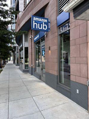 Amazon Hub