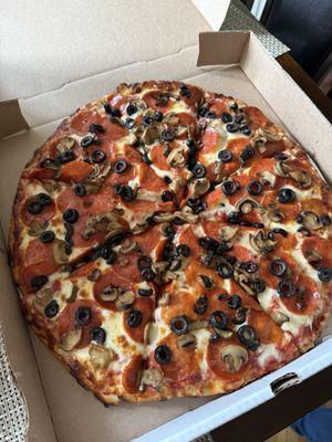 Large, pepperoni, black olives, mushrooms