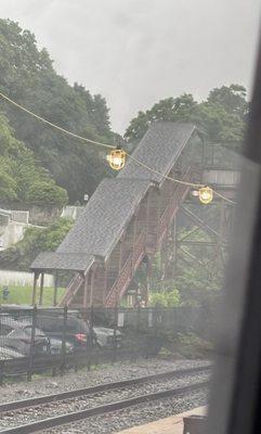 Pedestrian overpass