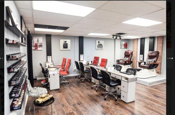 Upscale Nail Lounge