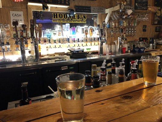Hoover's Bar and Grill