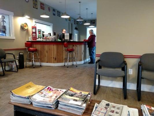 Waiting room while they change your oil