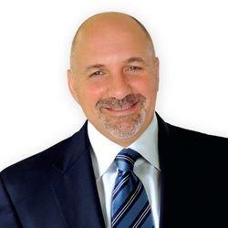 Alex Souza, Engel & Volkers