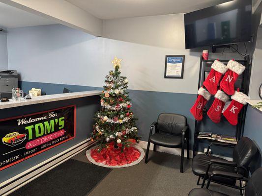 Waiting area Christmas 2024
