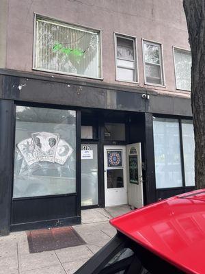 Psychic office second floor