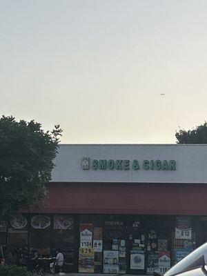 still light out and they close at 8???? terrible service EW! how is this type of place in business..