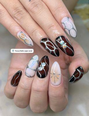 Focus Nails