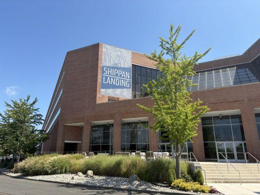 The Beer Garden At Shippan Landing