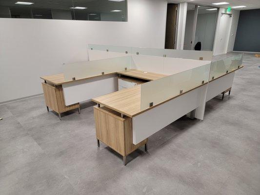 DeskMakers Team Works cubicles.