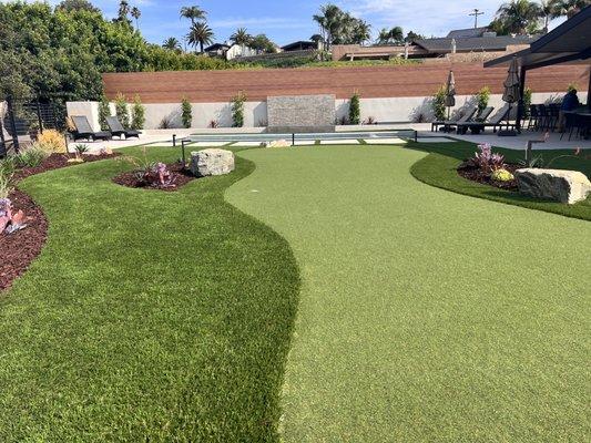 Putting Green, Synthetic Turf, Pavers, Porcelain Pavers, Lighting, Landscape, Firepit
