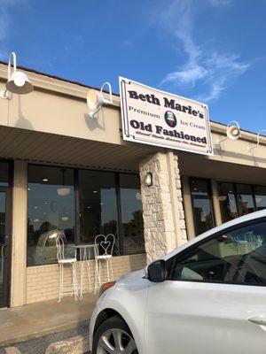 Sign outside Beth Marie's Ice Cream Shop