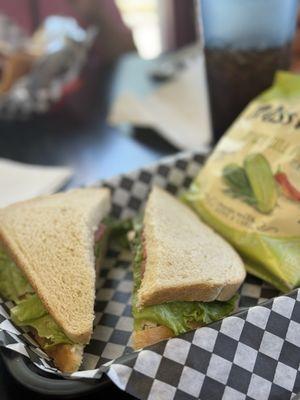 DelliGatti's Sandwich Shop