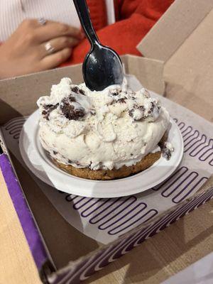 Insomnia Cookies
