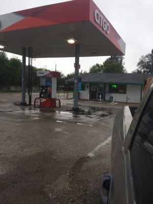 This was the best little stop on our trip . Gas was the cheapest . The lady was very nice..Will definitely make this a regular stop .