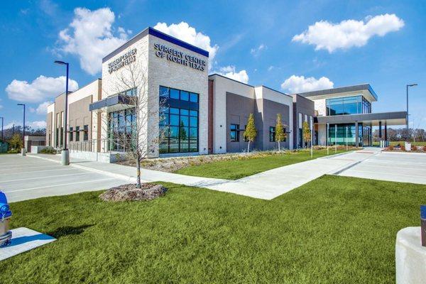 Dr. Clarke and Dr. Kim perform many out-patient procedures at state of the art Surgery Center of North Texas in Anna, TX.