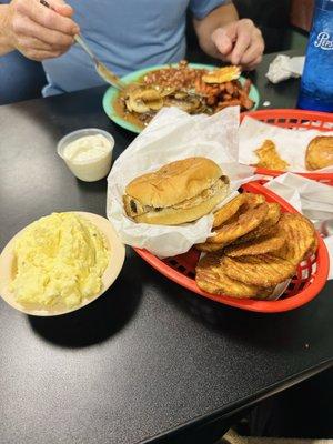 Leo & Susie's Famous Green Top Bar BBQ