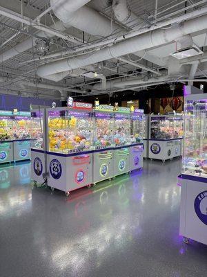 Kawaii Klaws of Valencia