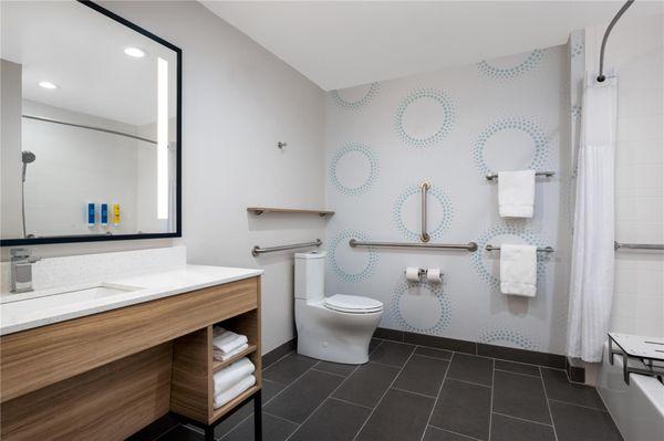 Tru by Hilton Brunswick