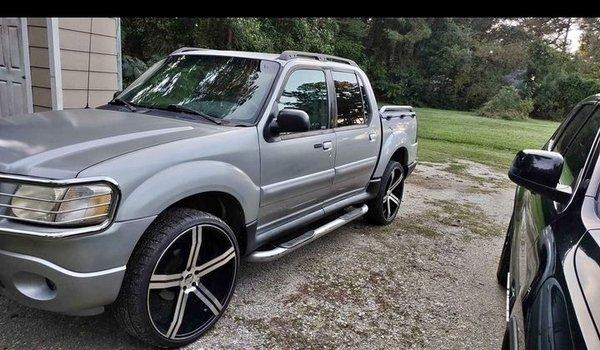I have a 2001 Ford Explorer Sport trac I'm looking to get a title loan. Can I get som assistance with this?
