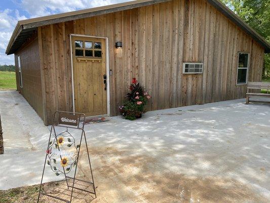 Pearblossom Quilt Cottage