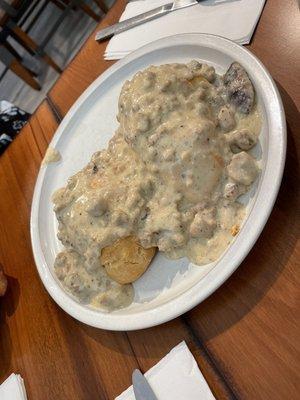 Biscuits and sausage gravy