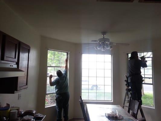 Dinuba Glass was prompt and easily removed the old windows