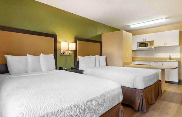 Studio Suite - 2 Full Beds