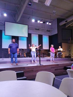 Starting service yeee haaa.