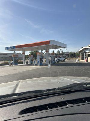 Gulf gas station, previously Sinclair