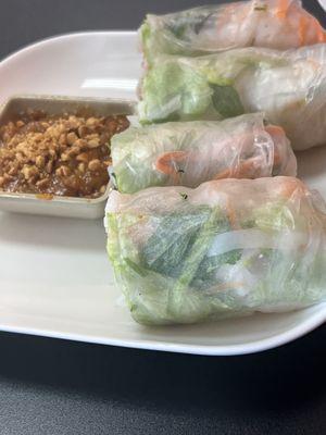 rolls with veggies and shrimp