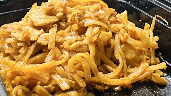 Chicken pad, Thai, old and dry and disappointing!