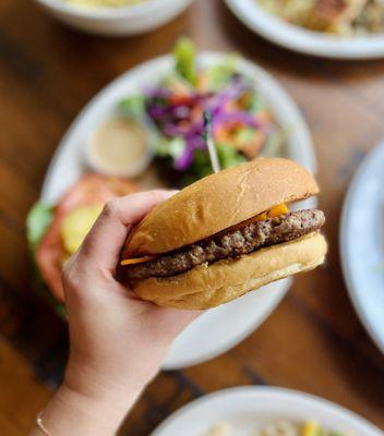 Lazy Daisy - Beverly Hills