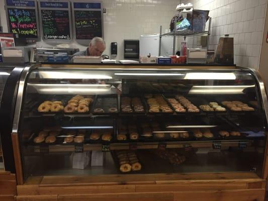 Fantastic donuts! Friendly owners.