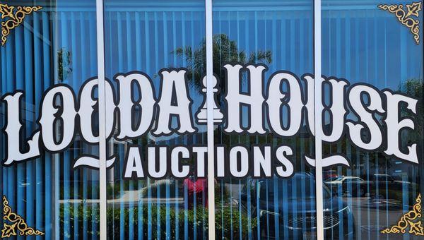 Looda House Auction
