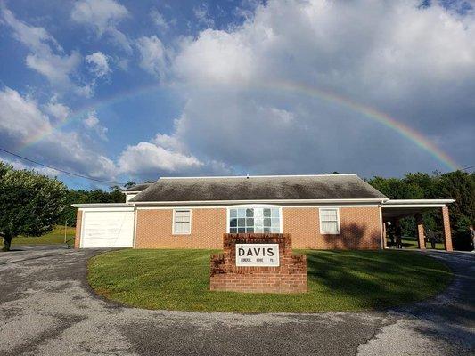 Davis Funeral Home