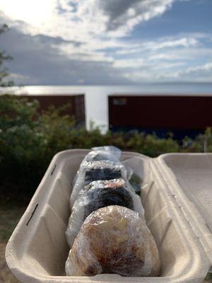 Onigiri variety pack (salmon, tuna mayo, wakame, butter-shoyu corn)