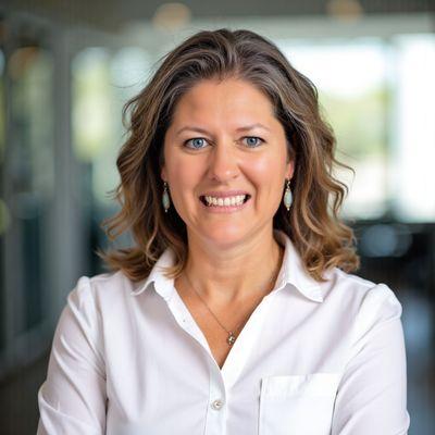 Carrie Dunn - Ann Jones Real Estate