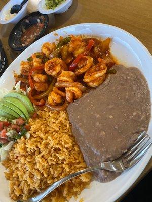 Camarones con tocino a la diabla