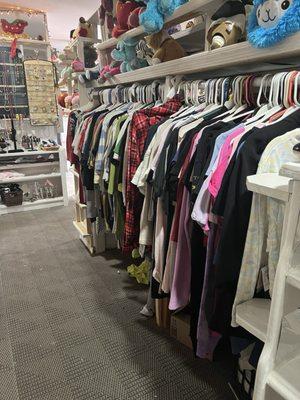 Silvr Santa Thrift & Boutique